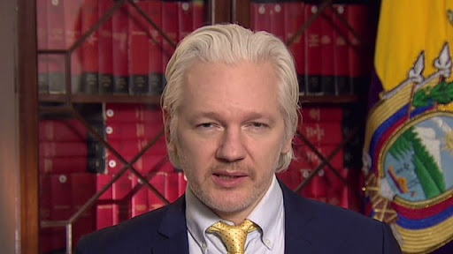 Assange pide al opositor Guillermo Lasso abandonar Ecuador en 30 dias