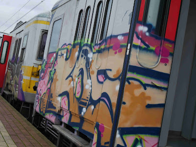 trains in art