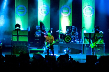 type-live