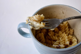Just enough for one, DIY Microwaveable Macaroni & Cheese in a Mug from www.anyonita-nibbles.com