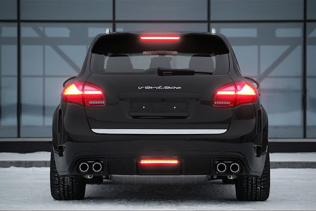 2011 porsche cayenne vantage 2 rear side view 2011 Porsche Cayenne Vantage 2