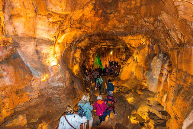 Imagen de las Grutas de Mira de Aire