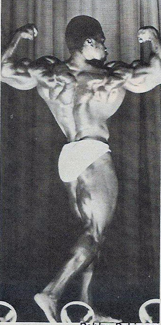 ROBBY ROBINSON - RARE DOUBLE BICEPS, 70s ▶ www.robbyrobinson.net