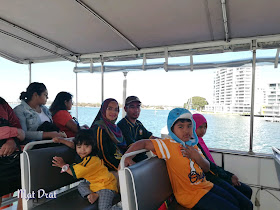 Mandurah Dolphin Watching Cruise Perth 