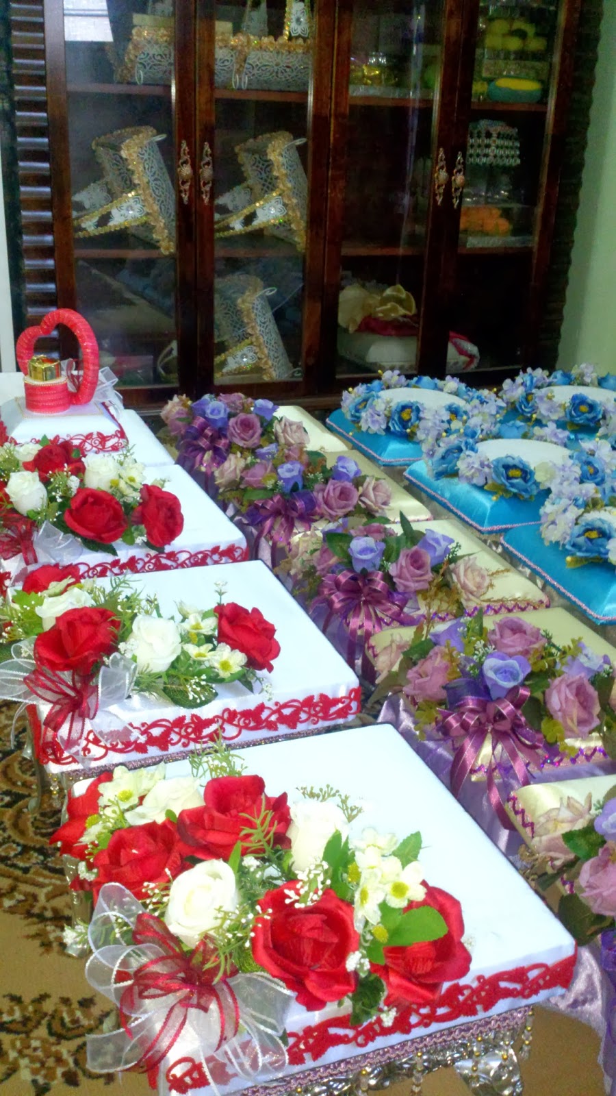 KOLEKSI GUBAHAN HANTARAN Dulang Hantaran untuk disewa