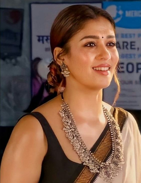 Nayanthara hot HD wallpapers