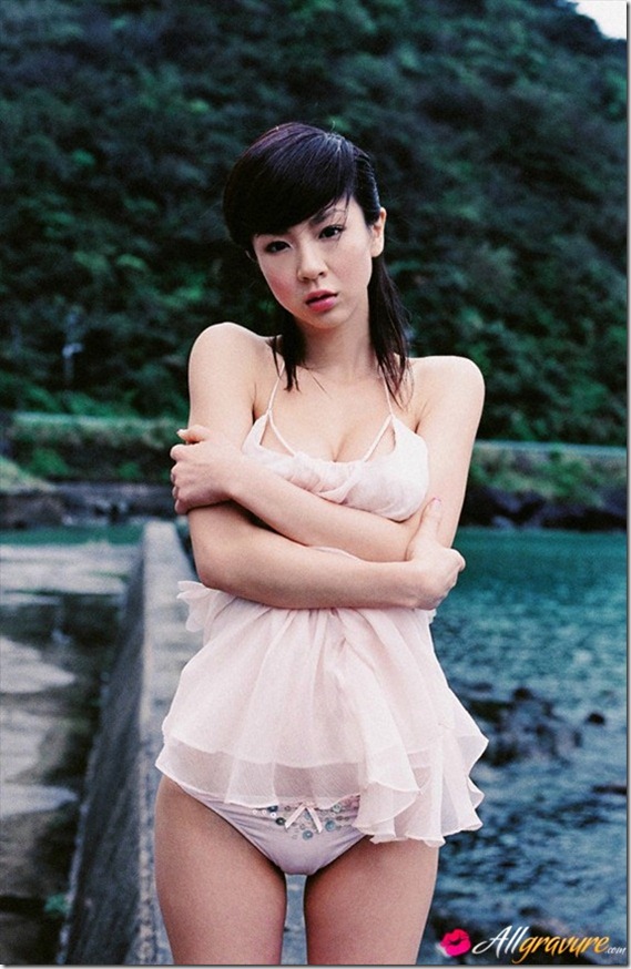 Aki Hoshino Captured_35