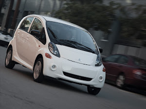 Mitsubishi i-MiEV American version 2012 (3)