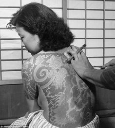 Foto Tato Wanita Yakuza