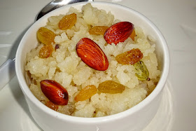 http://vegindiancooking121212.blogspot.in/2014/09/meetha-poha-sweet-rice-flakes-recipe.html