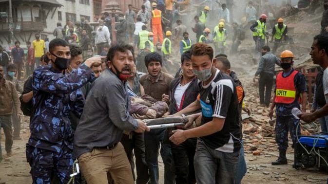 INTERNACIONAL/Más de dos mil 500 muertos tras terremoto en Nepal