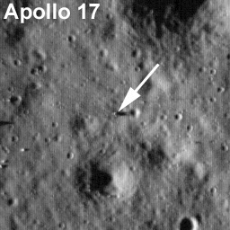 Fotografía captada por la sonda lunar LRO del lugar de alunizaje del Apollo 17.