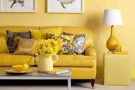 Decorar con amarillo