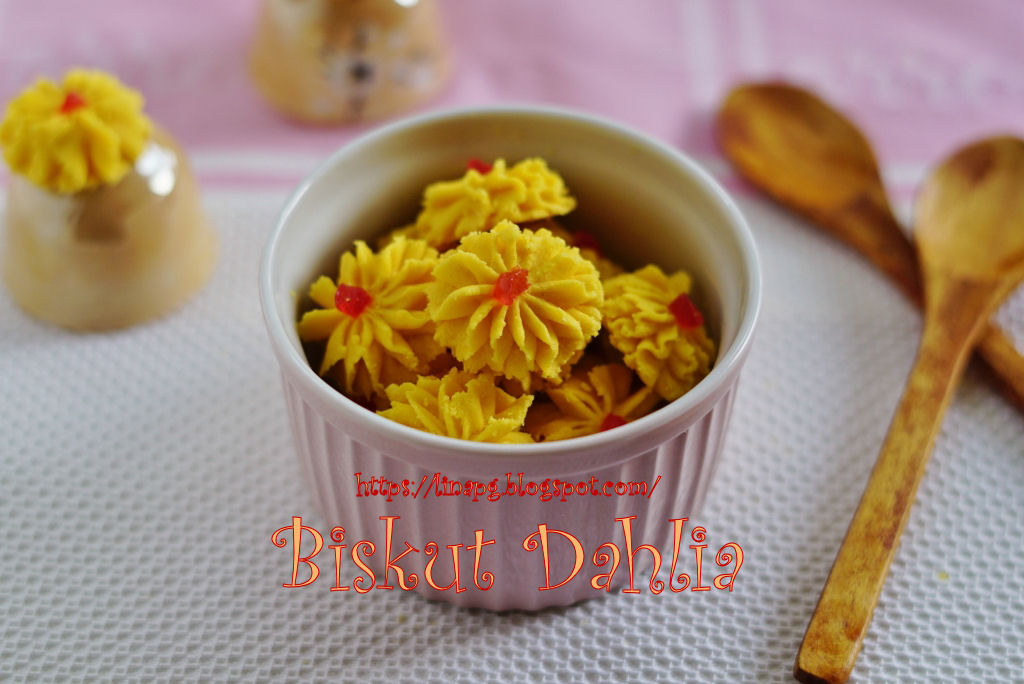 Biskut Dahlia Rangup Dan Gebu - TERATAK MUTIARA KASIH