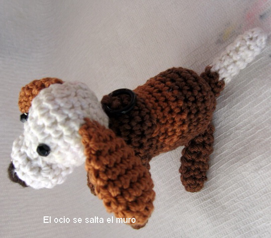 amigurumi perro pequeño