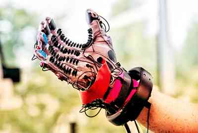 This haptic glove allows you to experience the virtual reality metaverse | Technology