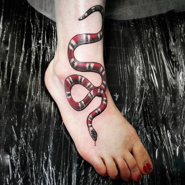 60 tatuagens de cobras para aqueles que adoram um pouco de ousadia
