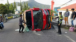 6 Penumpang Luka Akibat Kecelakaan Bus Yang terguling Di Padang Panjang