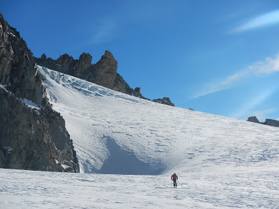 Ski de rando glacier-de-la-vierge massif du Mont-blanc Manu RUIZ