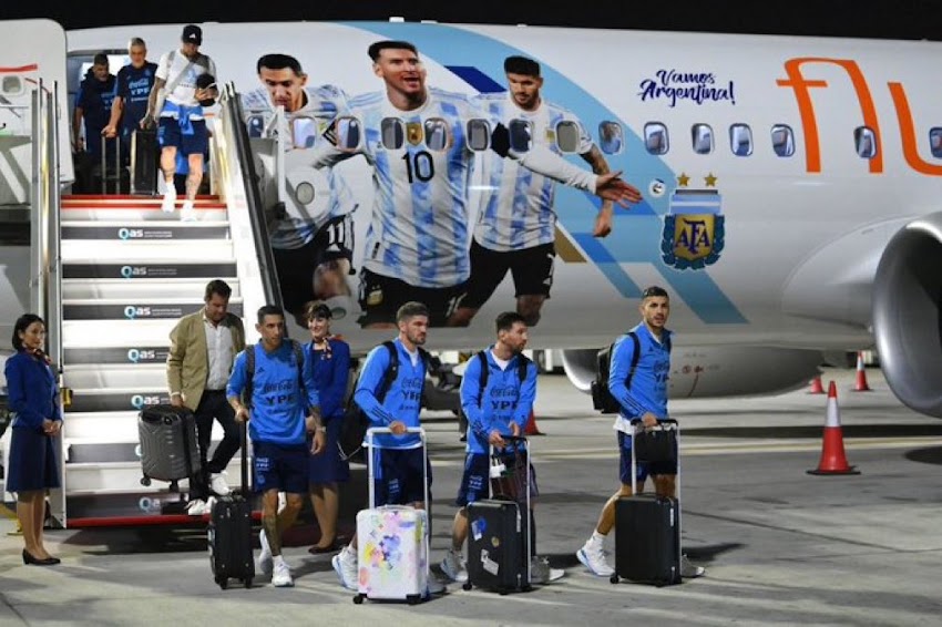 Selección de Argentina arribó a Qatar para la Copa del Mundo.