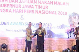  Aliong Mus Terima Golden Award Seksi Wartawan Olahraga (SIWO) PWI Pusat