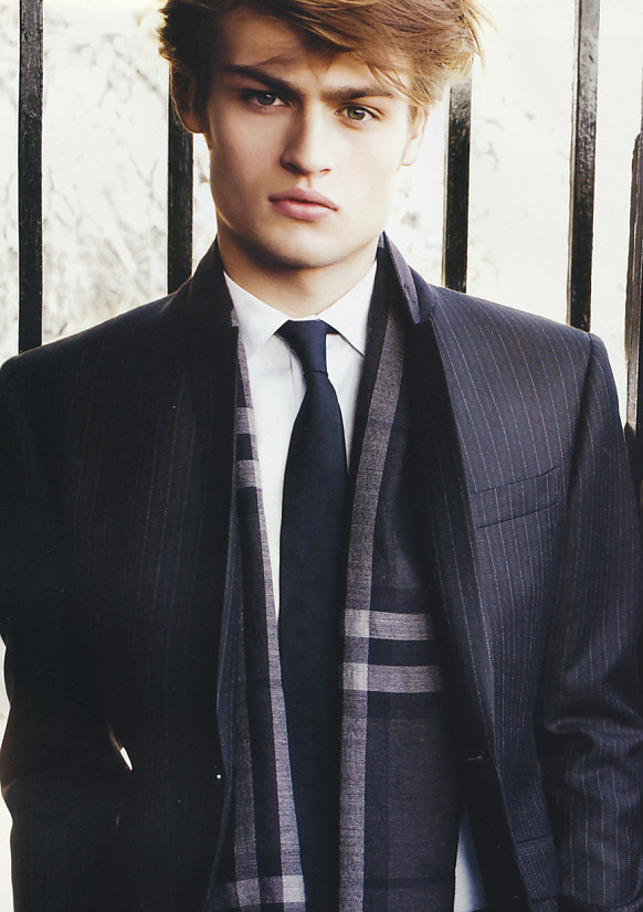 Douglas Booth - Images Actress