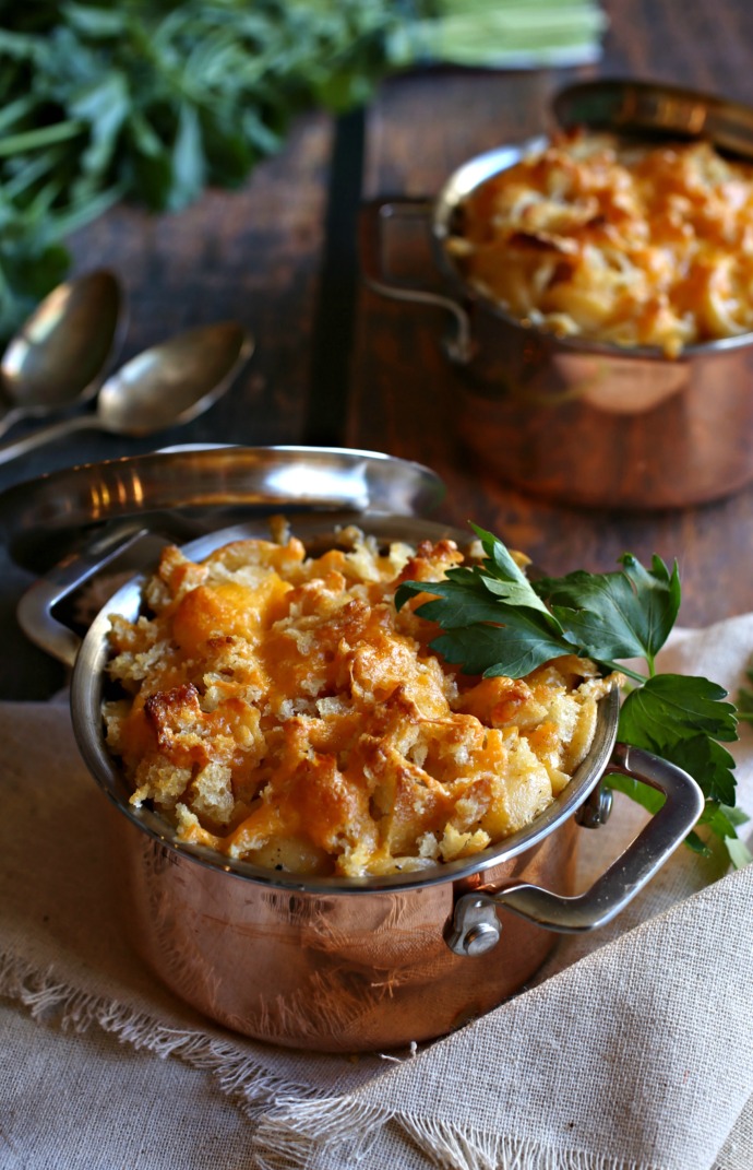 Recipe for restaurant style cheddar mac with a crispy, cheesy crust.