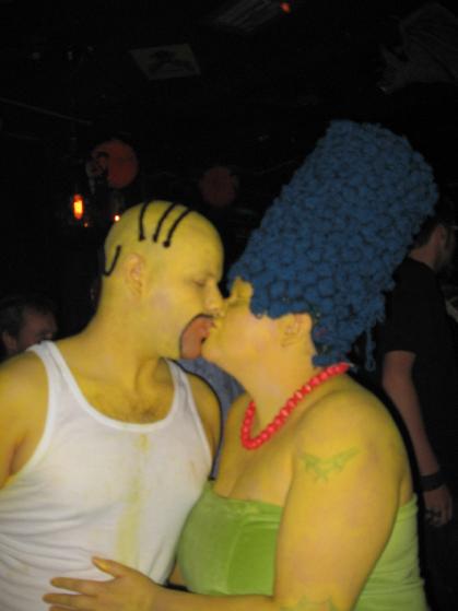 Cosplay de Homer y Marge Simpson