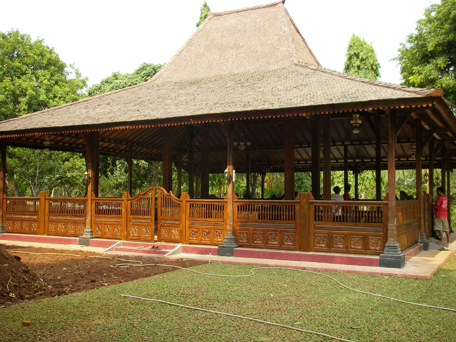 rumahsecond com PENDOPO RUMAH  ETNIK  JAWA