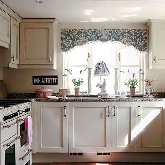 Cottage Kitchen Cabinets