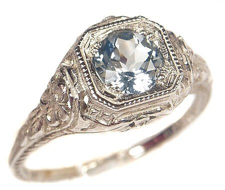 Antique Silver Engagement Rings: Some Aspects to Choose Them Rightly