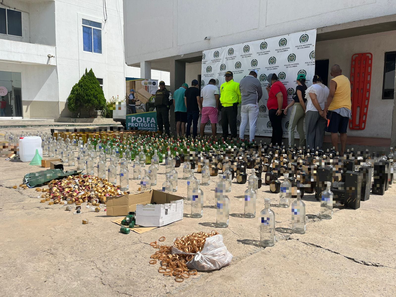 https://www.notasrosas.com/En Maicao, capturadas ocho personas por elaborar y comercializar licor adulterado