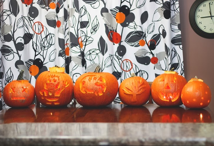 20131028 pumpkin carving (30) edit