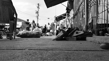 Acera o  Andén Peatonal Mercado Público 