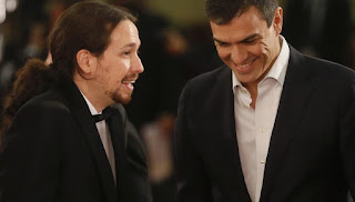 Pablo Iglesias y Pedro Sánchez en los últimos Goya (EFE).