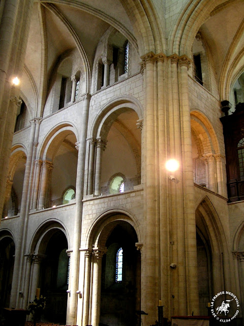 CAEN (14) - L'abbaye aux Hommes