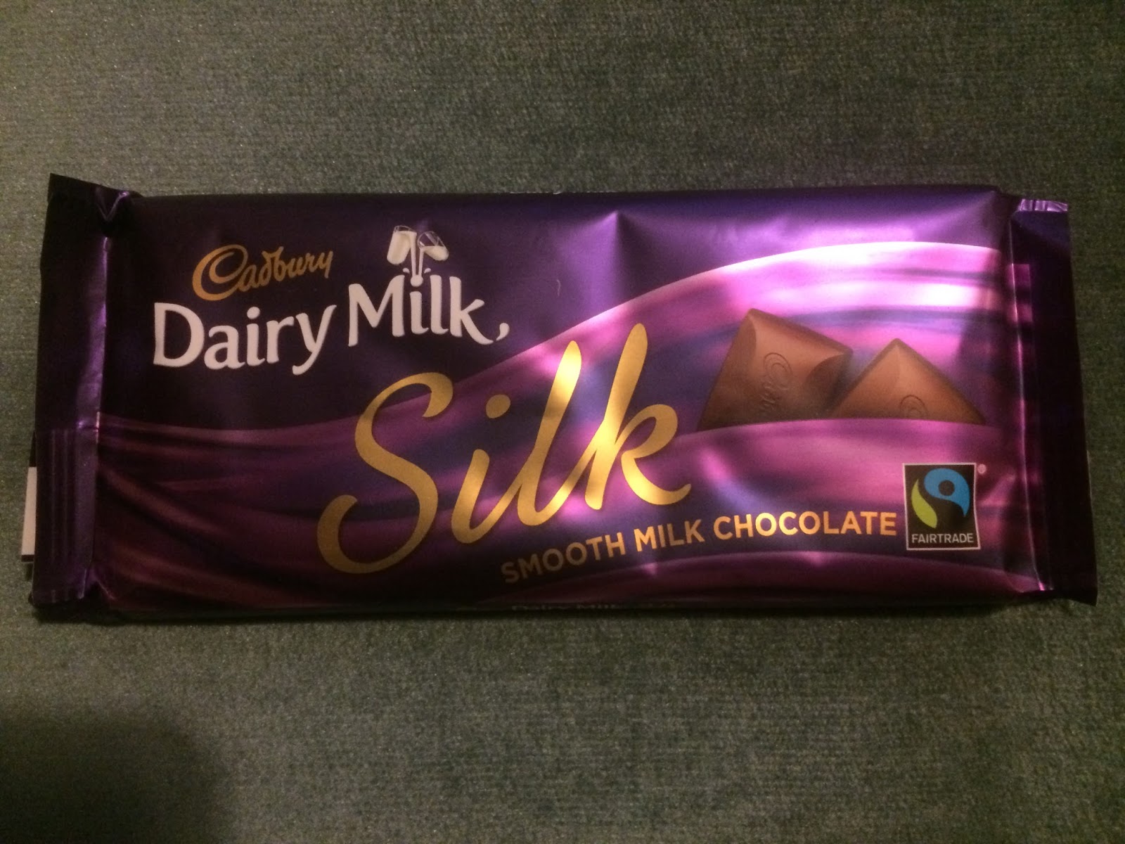 A Review A Day: Today's Review: Cadbury Dairy Milk Silk
