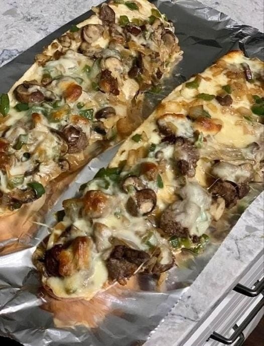 *CHEESESTEAK-CHEESY-BREAD!!