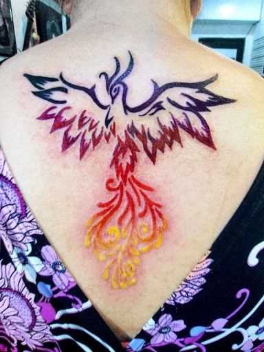  tattoos  Design  Tato  Burung Phoenix untuk  punggung perempuan