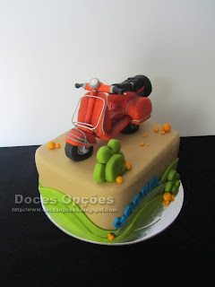 mota vespa bolo aniversário bragança doces opções