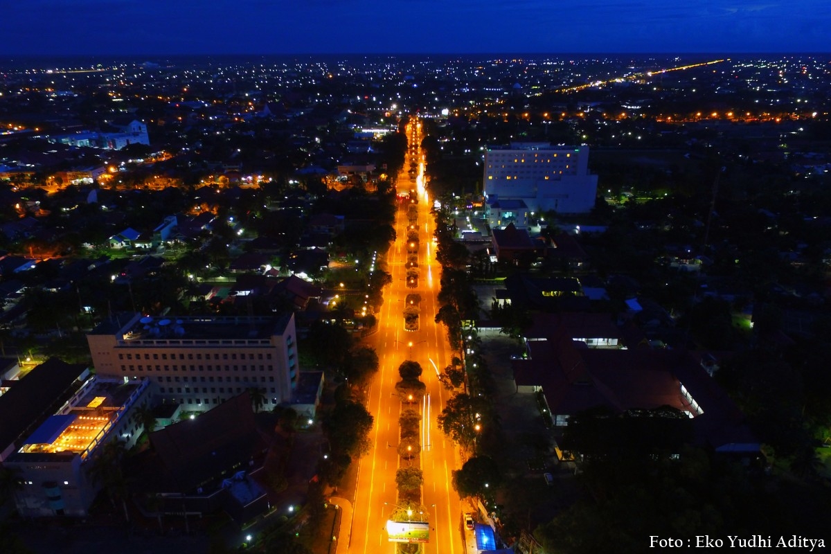 Ini Dia Pemandangan Indahnya Kota Palangka Raya Malam Hari