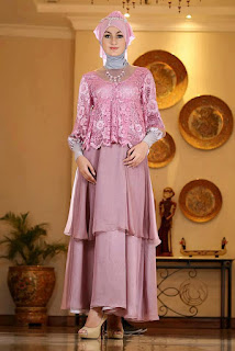 baju pesta muslimah modern warna pink