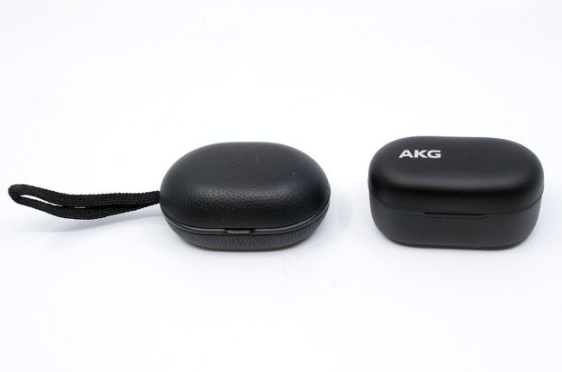 AKG