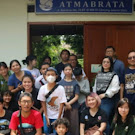 Kaum Muda Katolik Katedral Jakarta Bagikan 340 Paket Sembako di Hari Nyepi