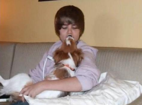 justin bieber rare pictures. justin bieber kissy face.