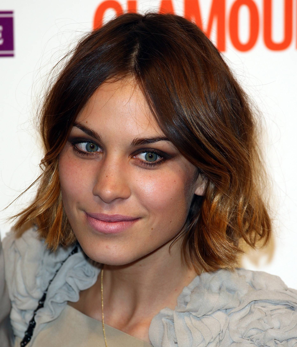 Alexa Chung Hairstyles look in June 2009