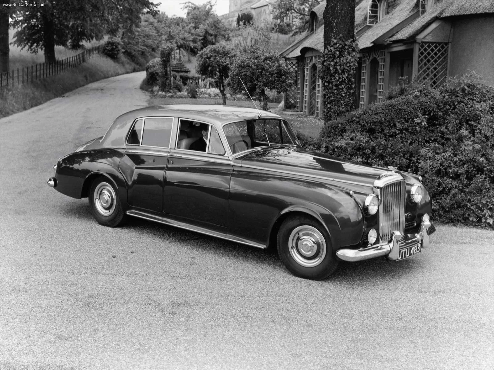 Hình ảnh xe ô tô Bentley S1 1955 & nội ngoại thất