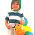 Disfraz de gusanito hecho con globos