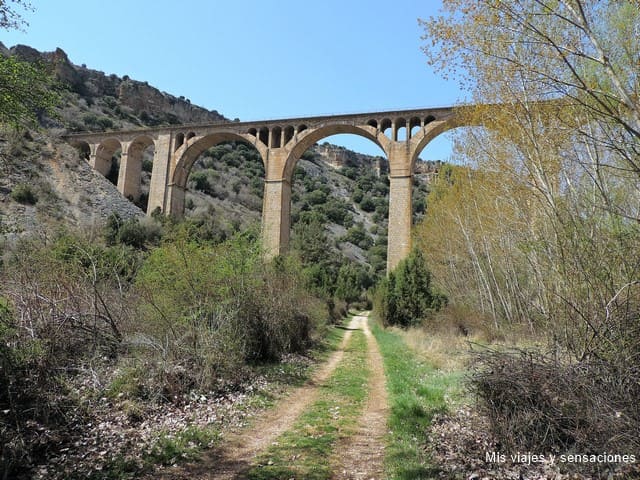 Senda del río. Hoces del río Riaza, Segovia