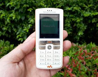 Hape Jadul Sony Ericsson W800i Walkman Phone Seken Fullset Eks Garansi Resmi